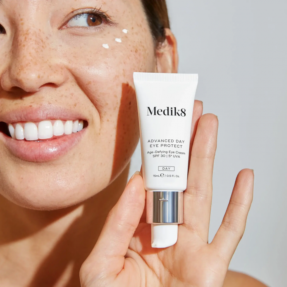Антивозрастной крем вокруг глаз с SPF30 - Medik8 Advanced Day Eye Protect фото 4
