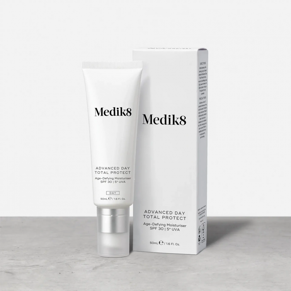 Денний зволожуючий крем з SPF30 - Medik8 Advanced day total protect фото 3