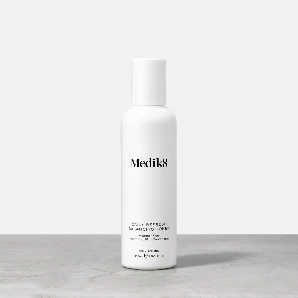 Освежающий, выравнивающий баланс кожи тоник - Medik8 Daily refresh balancing toner фото 2