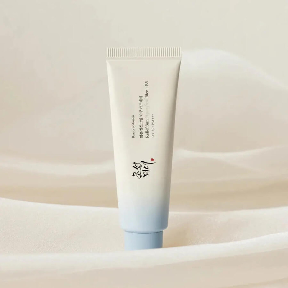 Солнцезащитный крем для лица с рисовой водой - Beauty Of Joseon Relief Sun Aqua-Fresh Rice + B5 SPF50+ PA++++ Facial Sunscreen фото 4