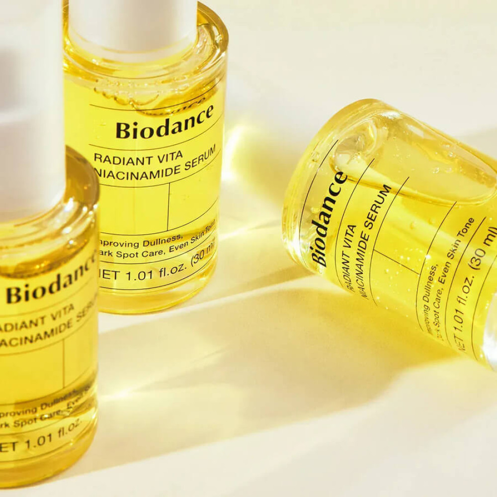 Сироватка для обличчя з ніацинамідом - Biodance Radiant Vita Niacinamide Serum фото 3