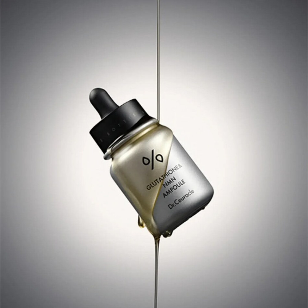 Освітлювальна антивікова сироватка з глутатіоном та NMN - Dr.Ceuracle Glutathione & NMN Ampoule фото 3