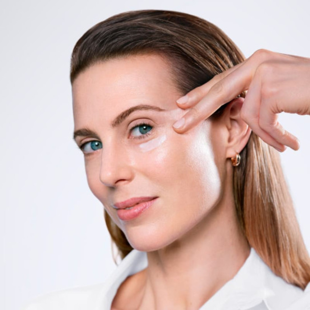 Бальзам для шкіри навколо очей - Institut Esthederm Intensive Retinol Eye Lifting Balm фото 2
