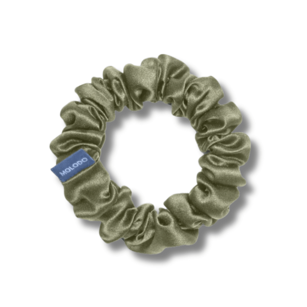 Шовкова резинка для волосся оливкова - MOLODO Silk Scrunchie Medium Forest Moss фото