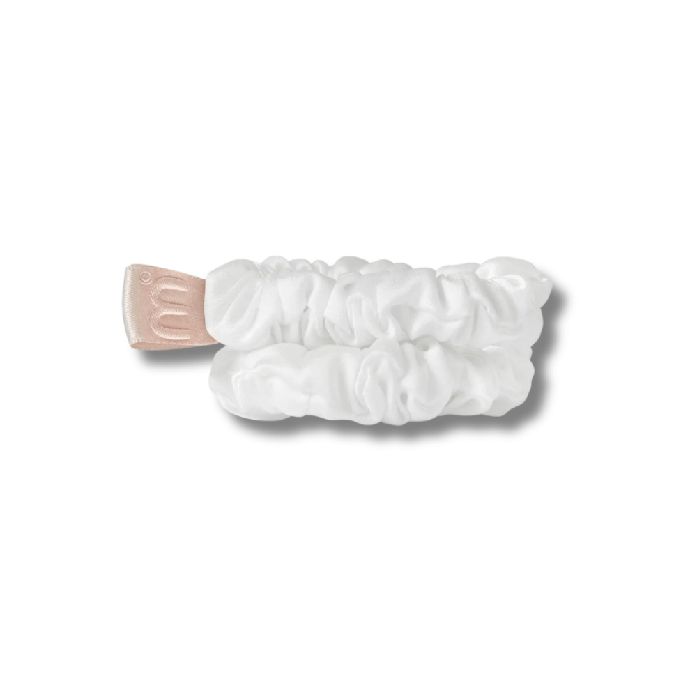 Набор из 2 тонких мини-резинок для волос в белом цвете - MON MOU Silk Mini Slim Scrunchie White Set фото