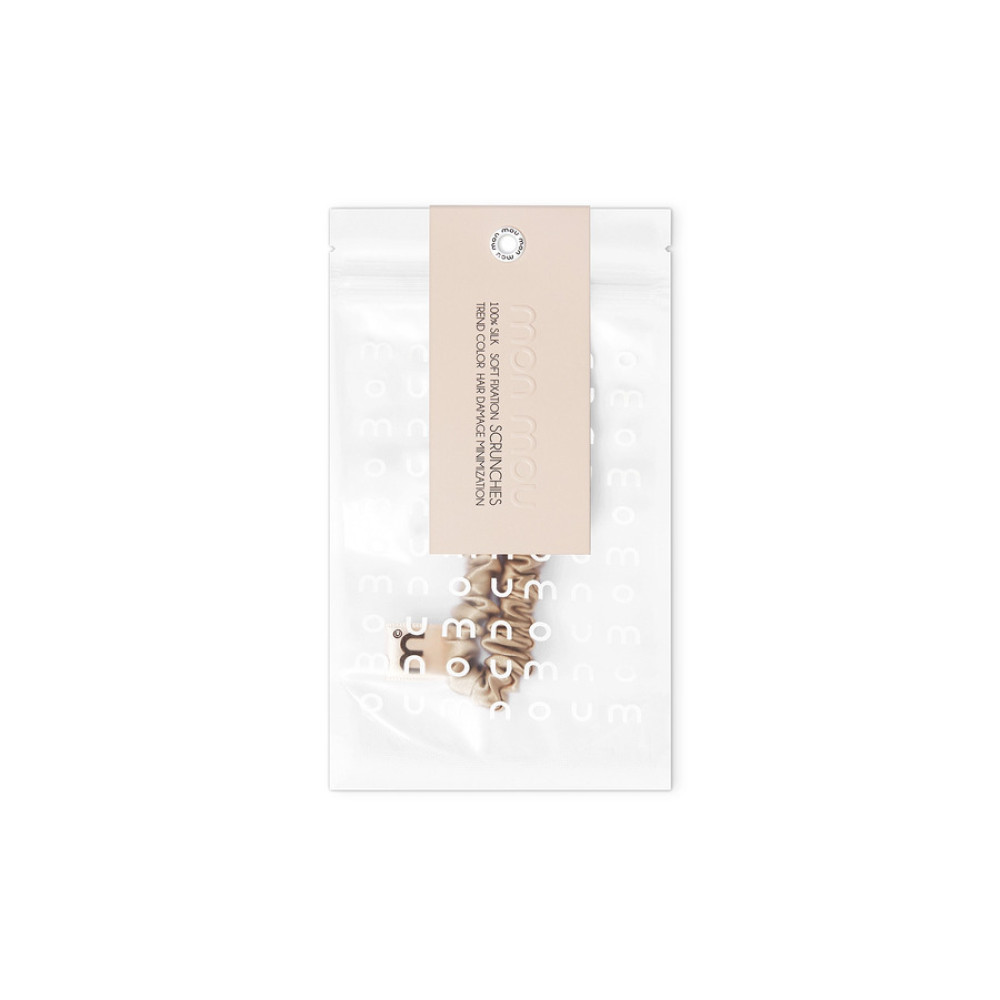 Тонкая резинка для волос бежевая - MON MOU Silk Slim Scrunchie Beige фото 2