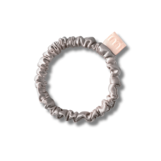 Тонкая резинка для волос серо-бежевая - MON MOU Silk Slim Scrunchie Taupe 