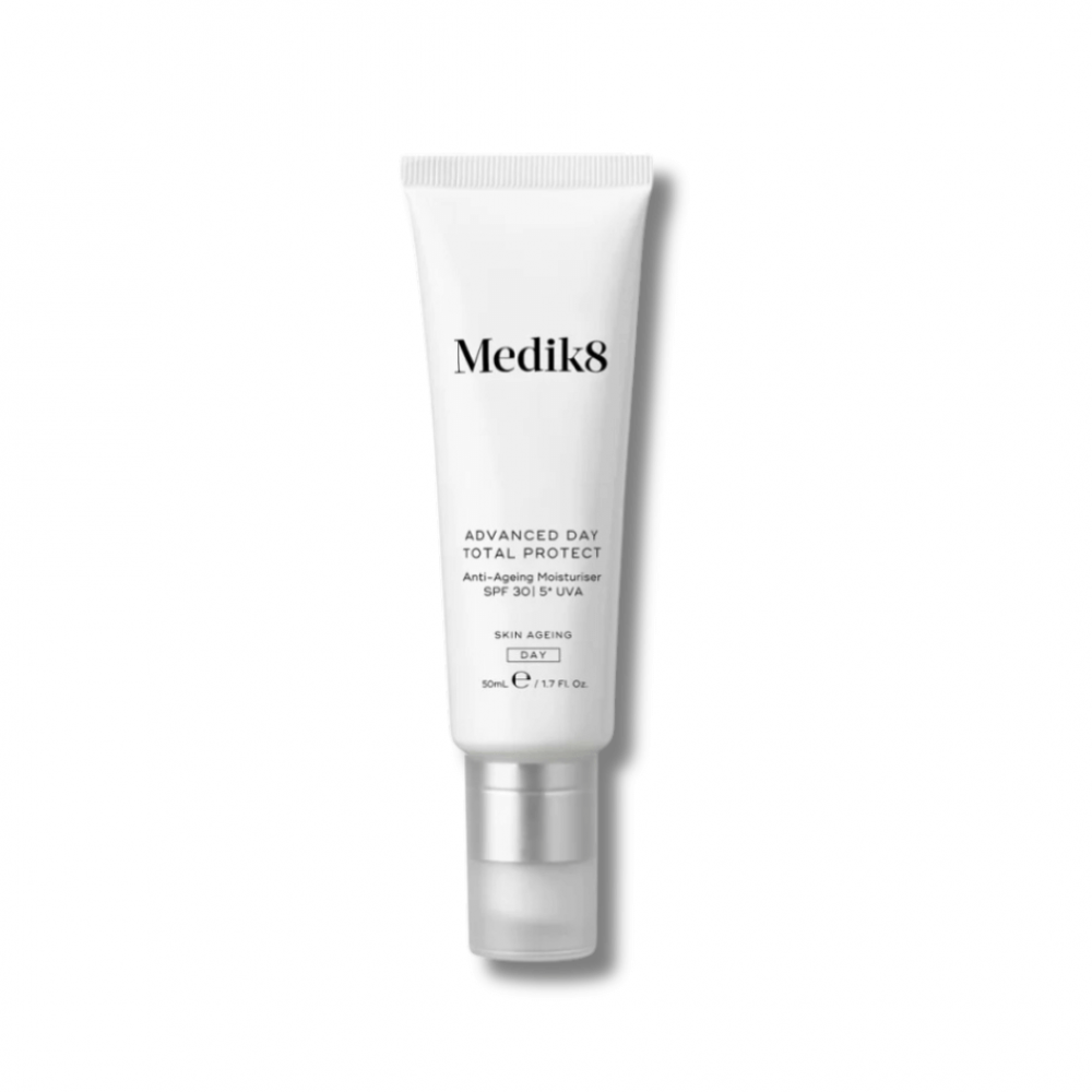 Денний зволожуючий крем з SPF30 - Medik8 Advanced day total protect фото