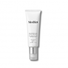 Дневной увлажняющий крем с SPF30 - Medik8 Advanced day total protect 
