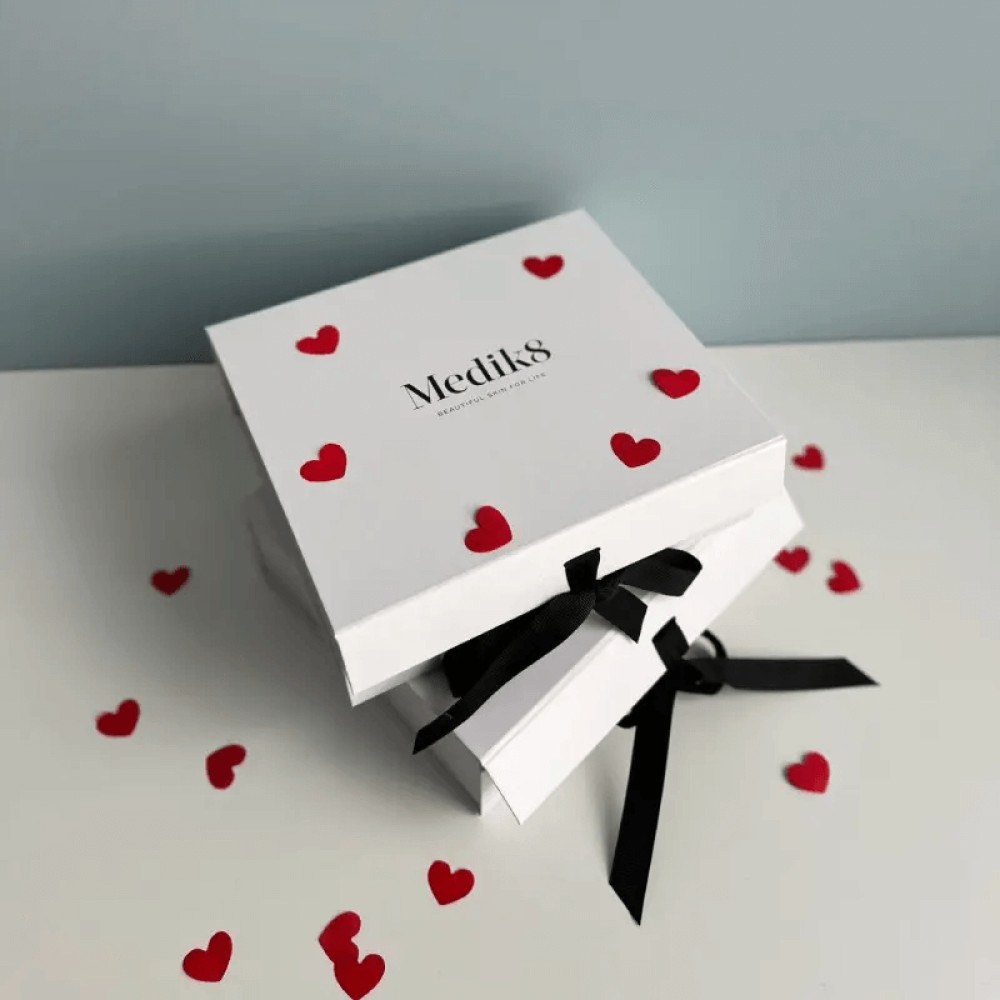 Лімітований подарунковий набір для денного догляду за обличчям - Medik8 Valentine Day Kit  фото 3