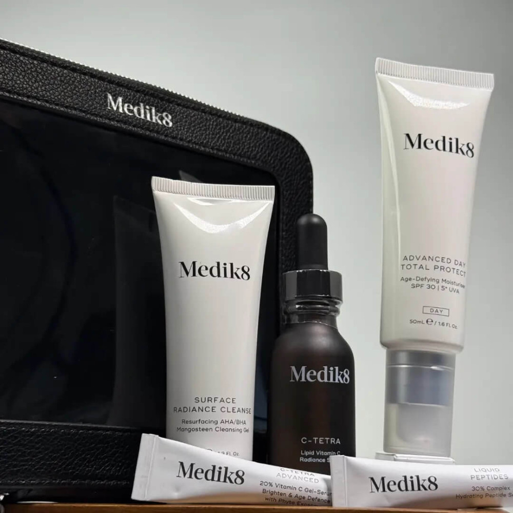 Літній набір із 5 бестселерів у зручній косметичці - Medik8 The Summer Edition Set фото 2