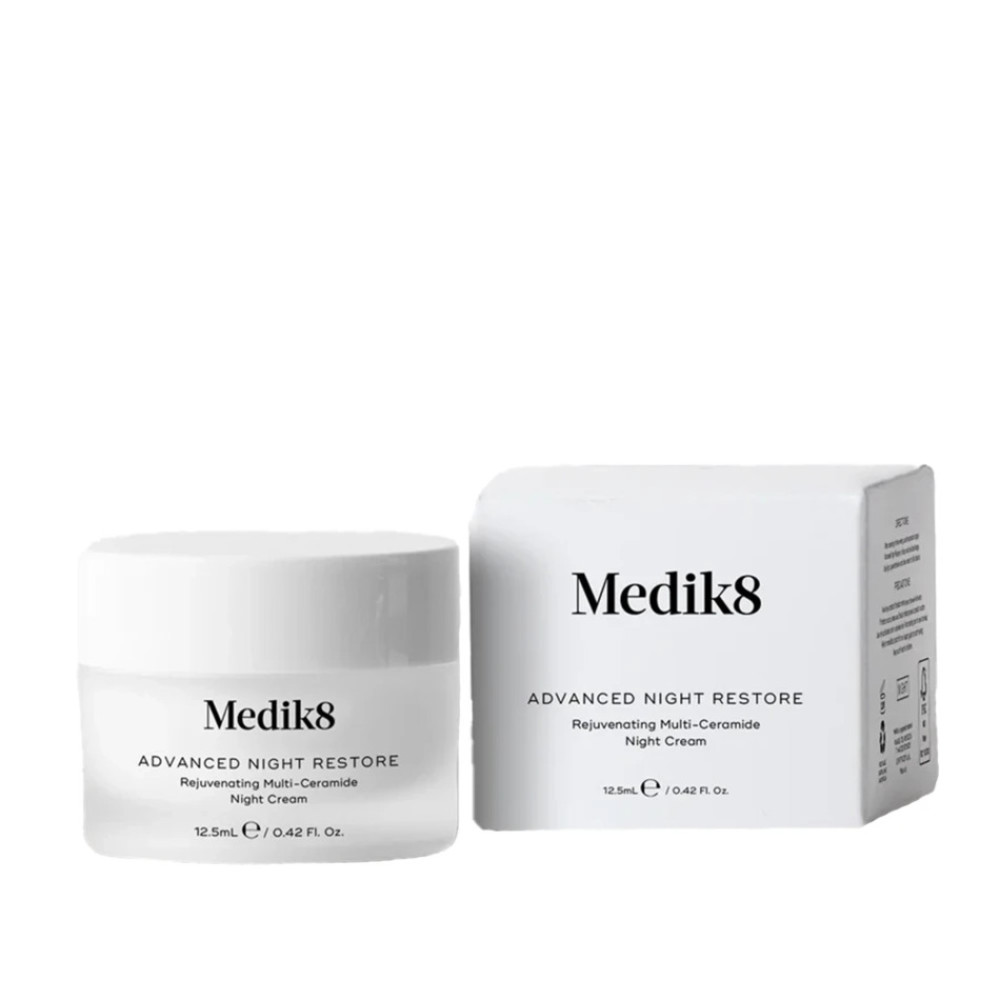 Удобный набор для сияния и комфорта кожи в путешествиях - Medik8 Travel Ready Skin Set фото 2