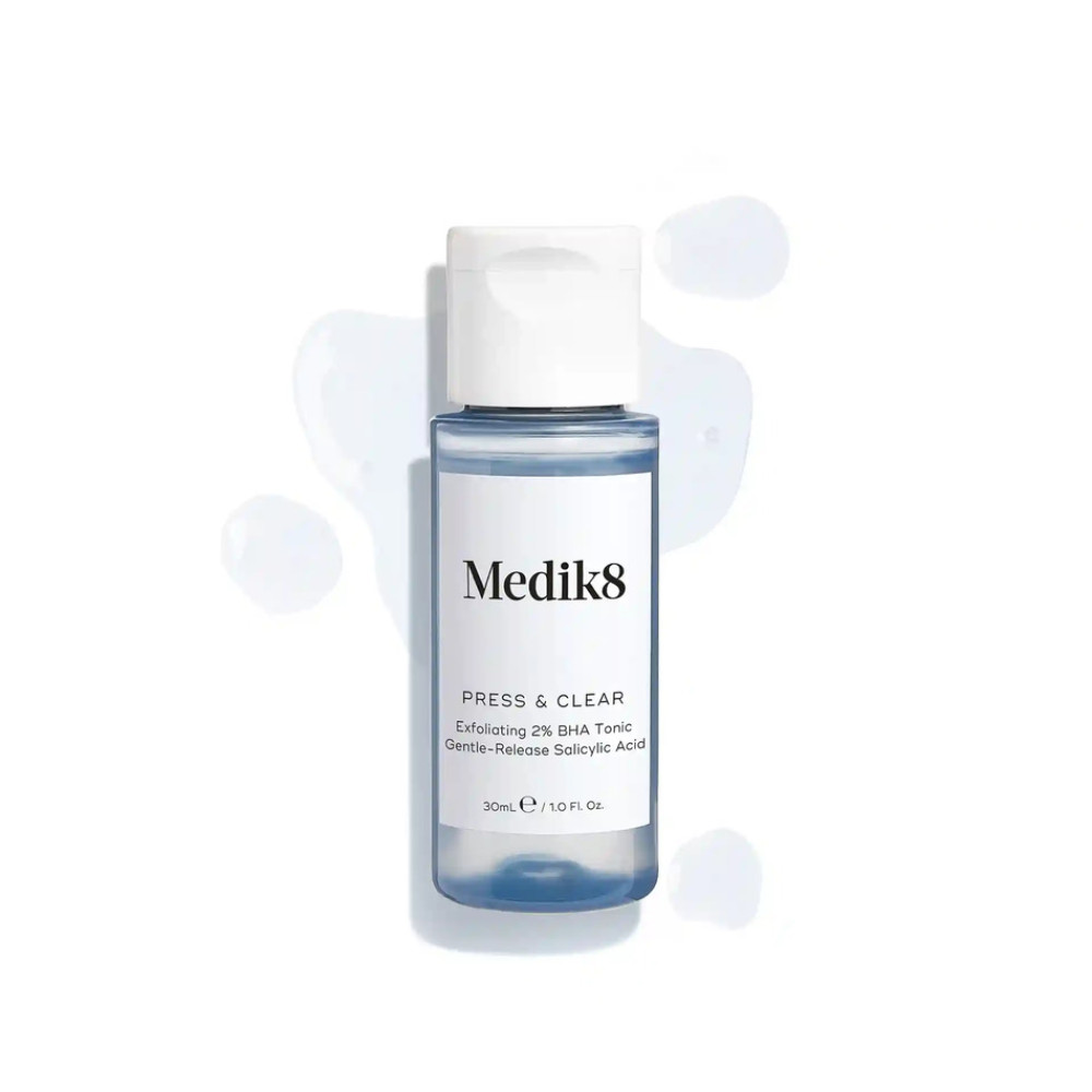 Удобный набор для сияния и комфорта кожи в путешествиях - Medik8 Travel Ready Skin Set фото 3