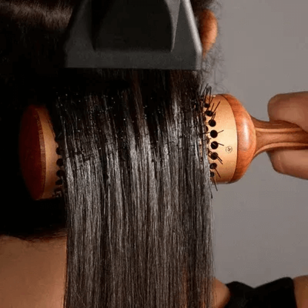 Спрей для блеска и глубокого увлажнения с термозащитой - NEQI Diamond Glass Ultimate Styling Spray фото 4