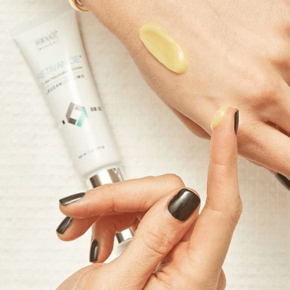 Заспокійливий крем із ретинальдегідом - Obagi Medical Suzanogimd Retivance Skin Rejuvenating фото 4