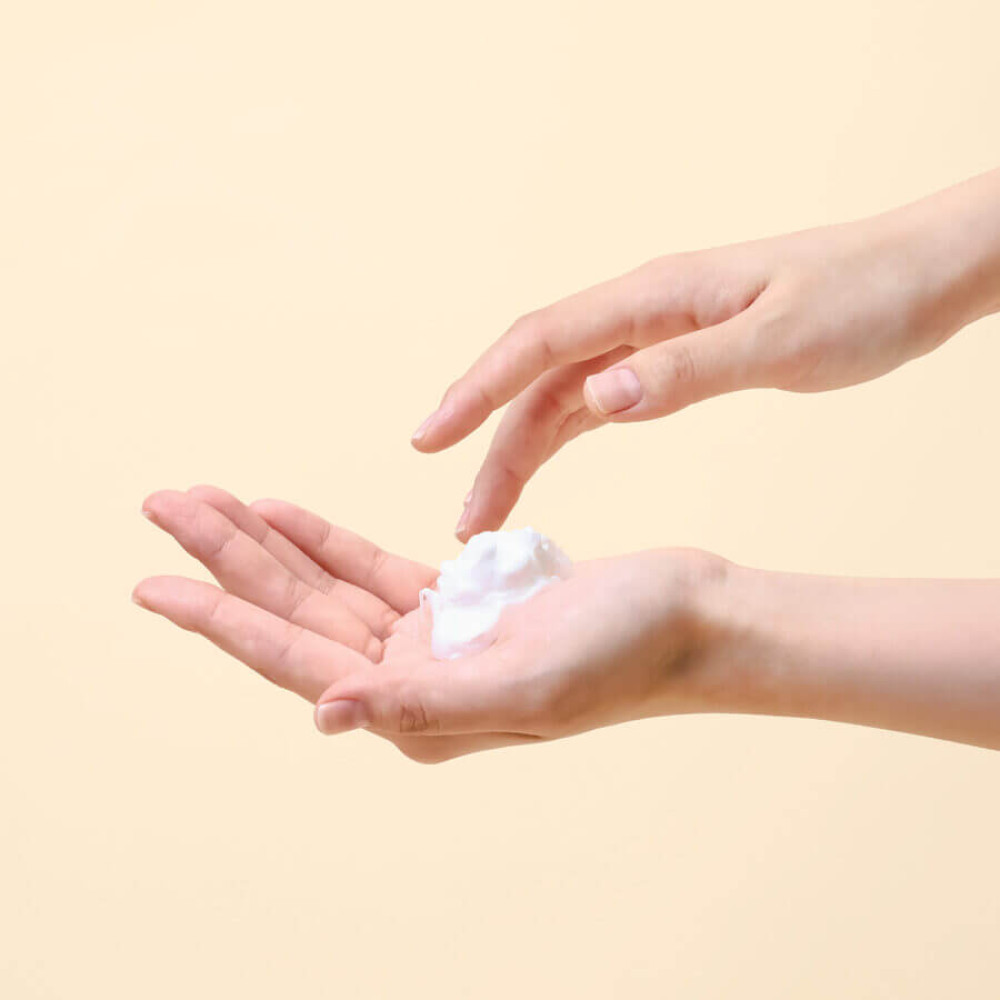 Пінка для умивання з екстрактом соєвих бобів та пантенолом - Round Lab Soybean Panthenol Cleanser фото 2