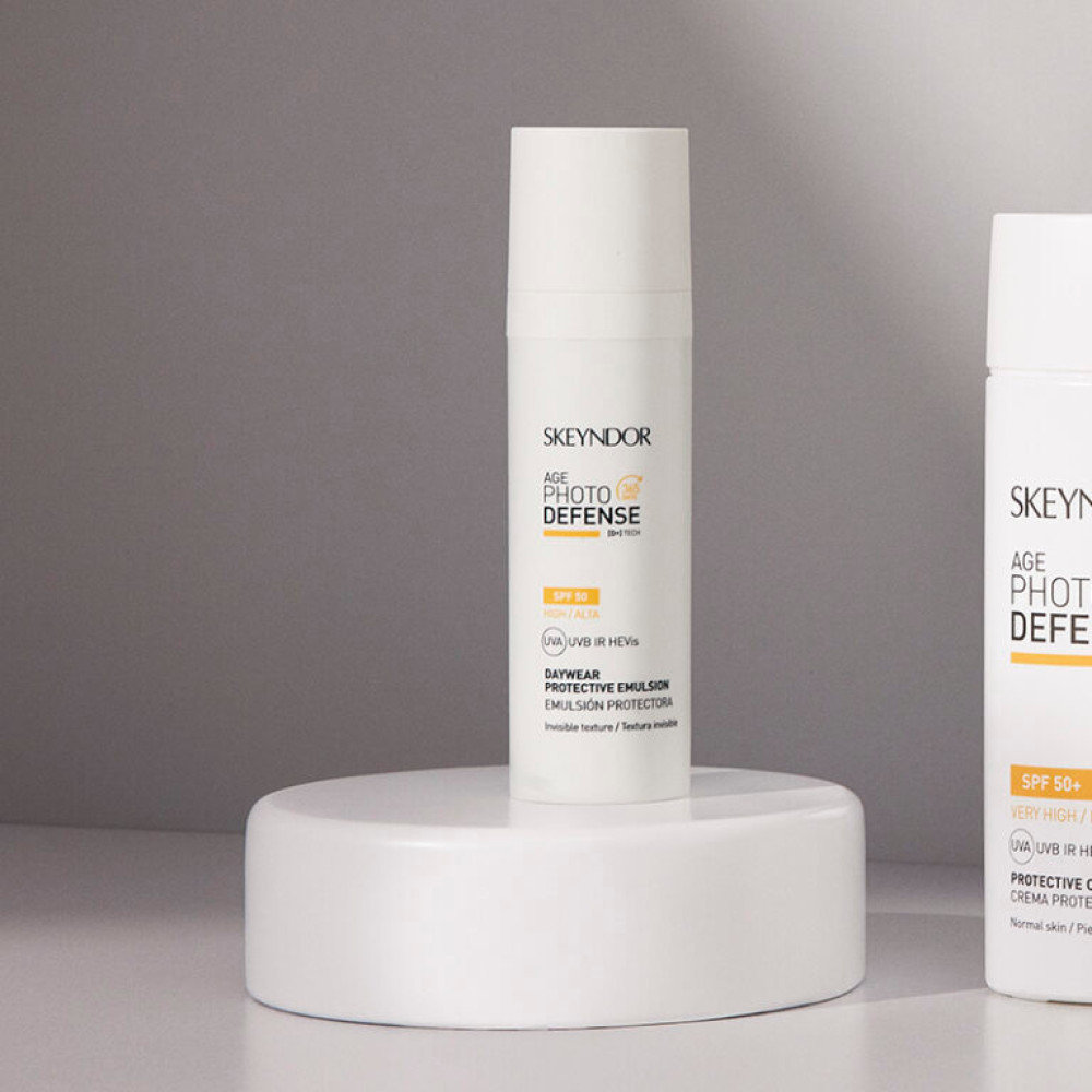 Защитная эмульсия для лица -  Skeyndor Age Photo Defense Daywear Protective Emulsion SPF 50+ фото 2