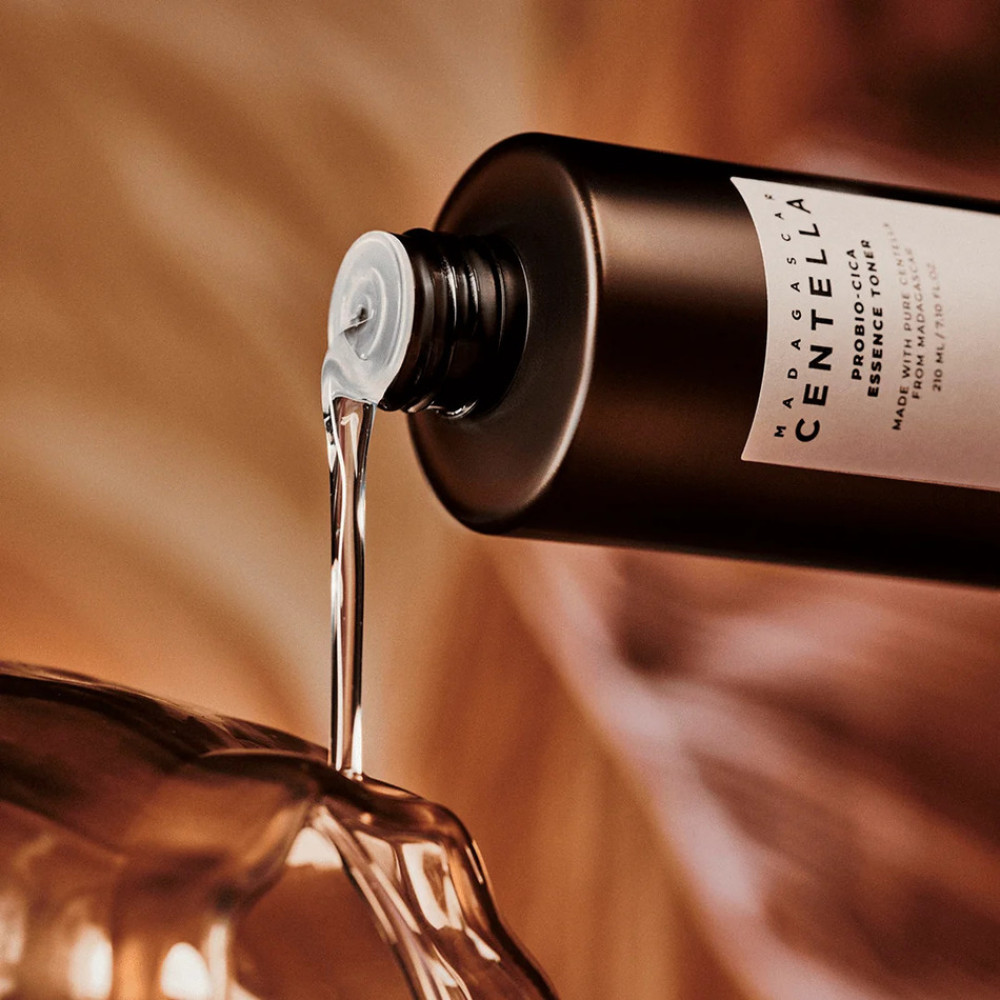 Тонер-есенція для обличчя з пробіотиками - Skin 1004 Madagascar Centella Probio-Cica Essence Toner фото 2