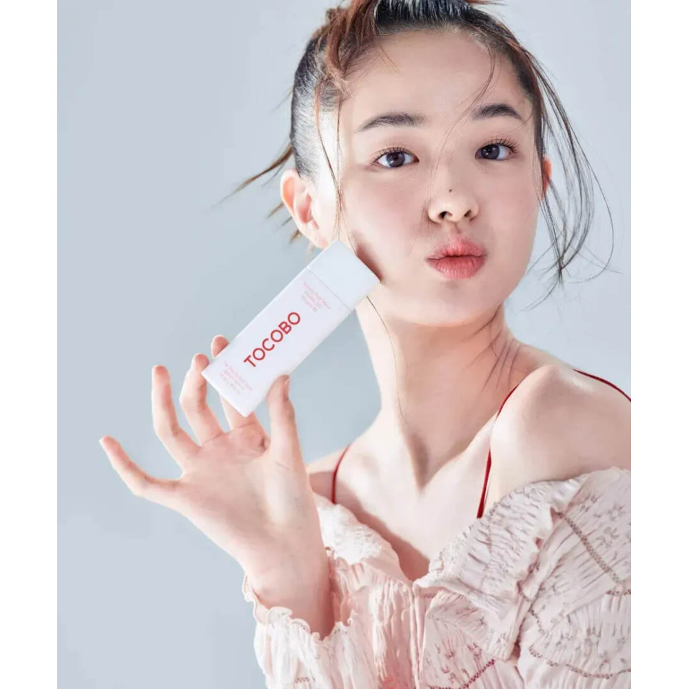 Тонирующий солнцезащитный крем - Tocobo Vita Tone Up Sun Cream SPF50+ PA++++ фото 3