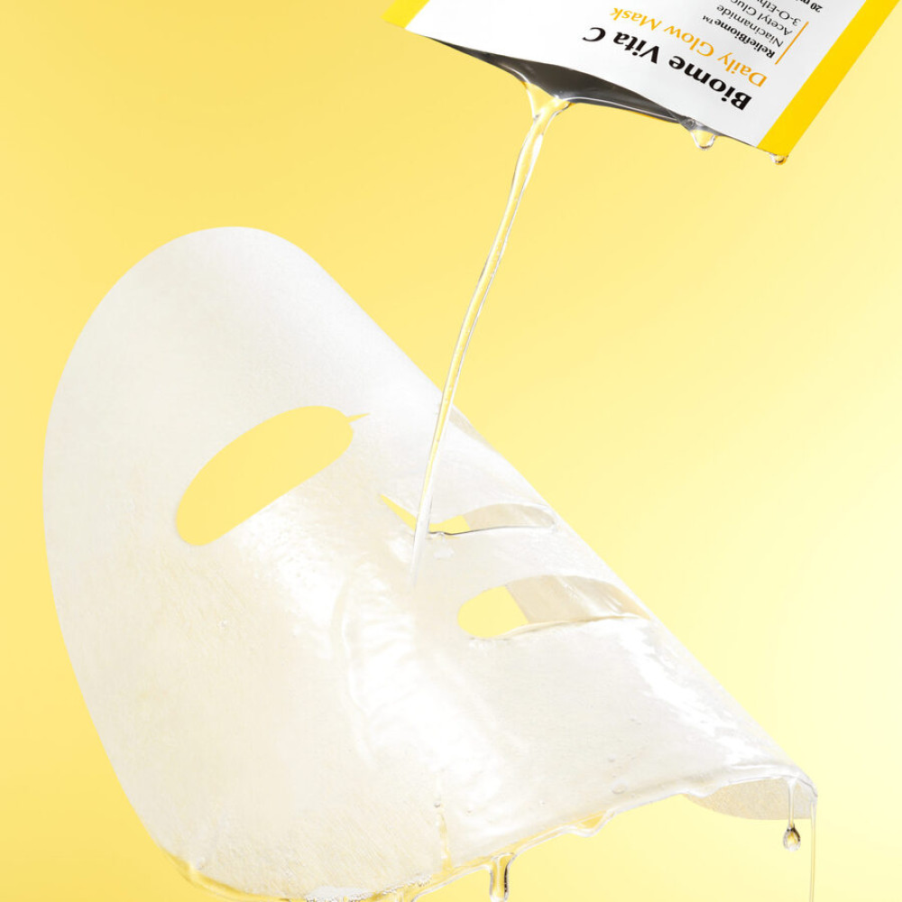Освітлювальна тканинна маска з вітаміном C - UIQ Biome Vita C Daily Glow Mask фото 2