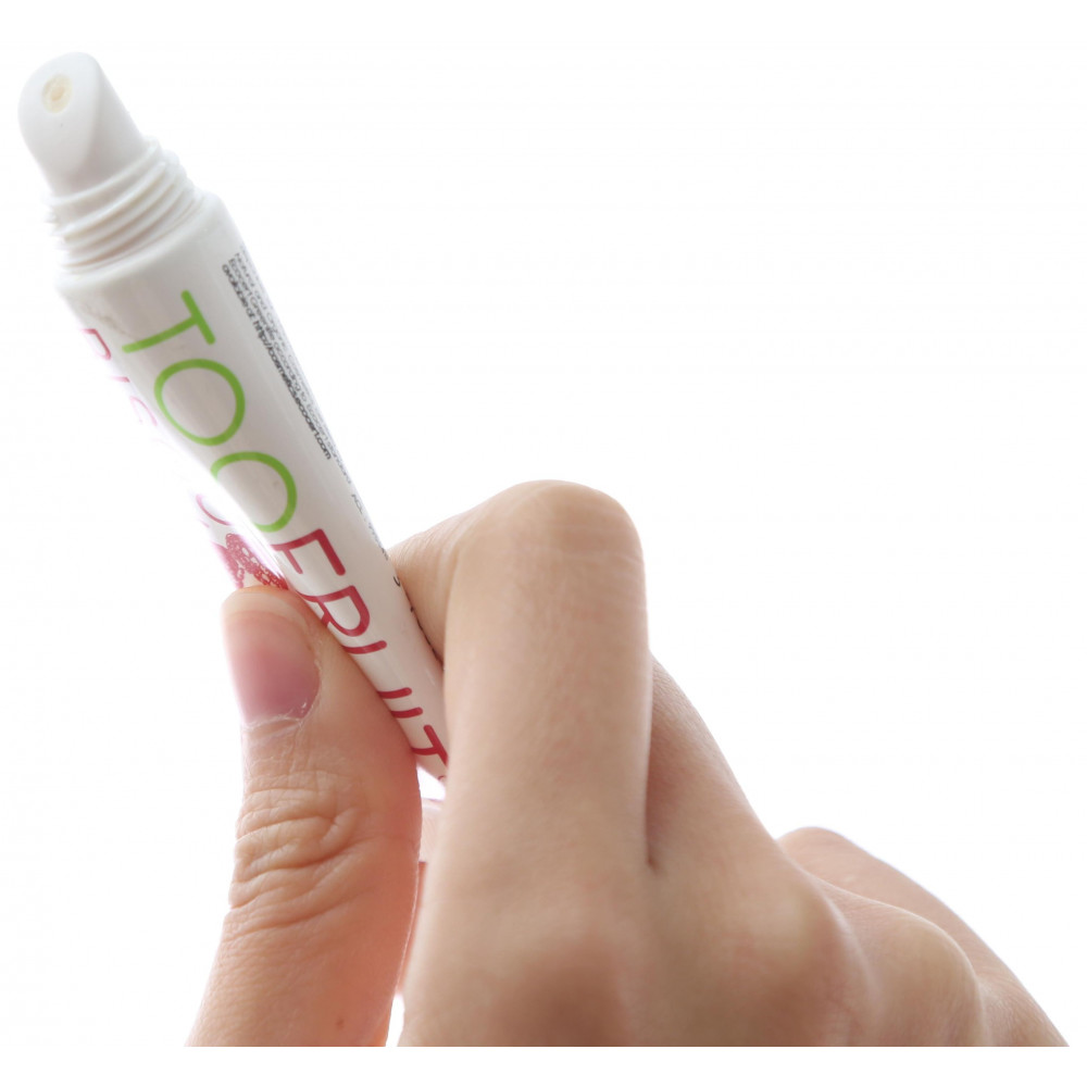 Ультрапоживний бальзам для губ "Соковиті губки" - TOOFRUIT Bisou Doux Lip Balm Raspberry Almond фото 2