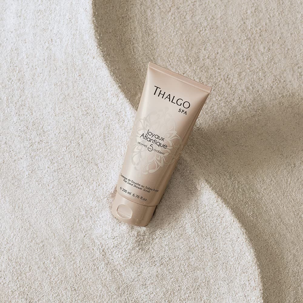 Дорогоцінний скраб для душа "Рожевий пісок Атлантики" - Thalgo Body Joyaux Atlantique Pink Sand Shower Scrub фото 3
