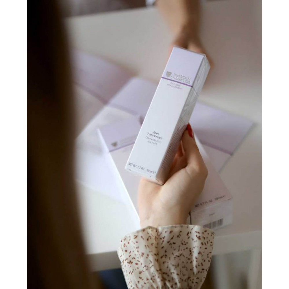 Крем з АНА кислотами 10% - Janssen Cosmetics  AHA Face Cream фото 5