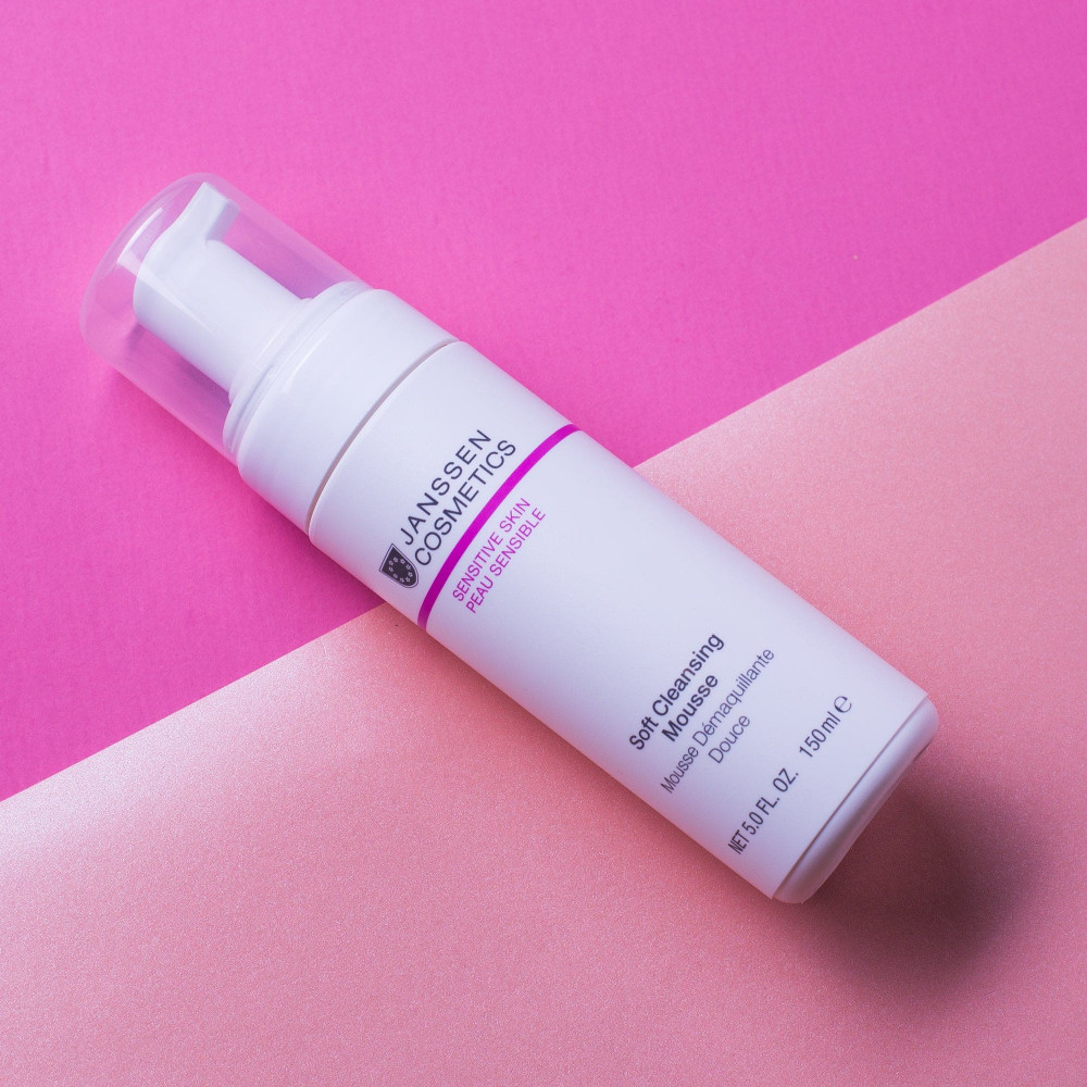 Нежный успокаивающий тоник - Janssen Cosmetics Sensitive Skin Soft Soothing Tonic фото 4