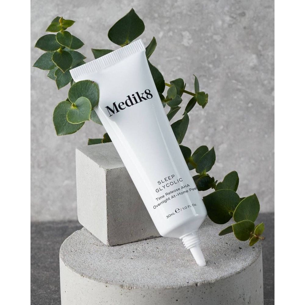 Ночная сыворотка с гликолевой кислотой (АНА) для домашнего пилинга - Medik8 Sleep Glycolic фото 4