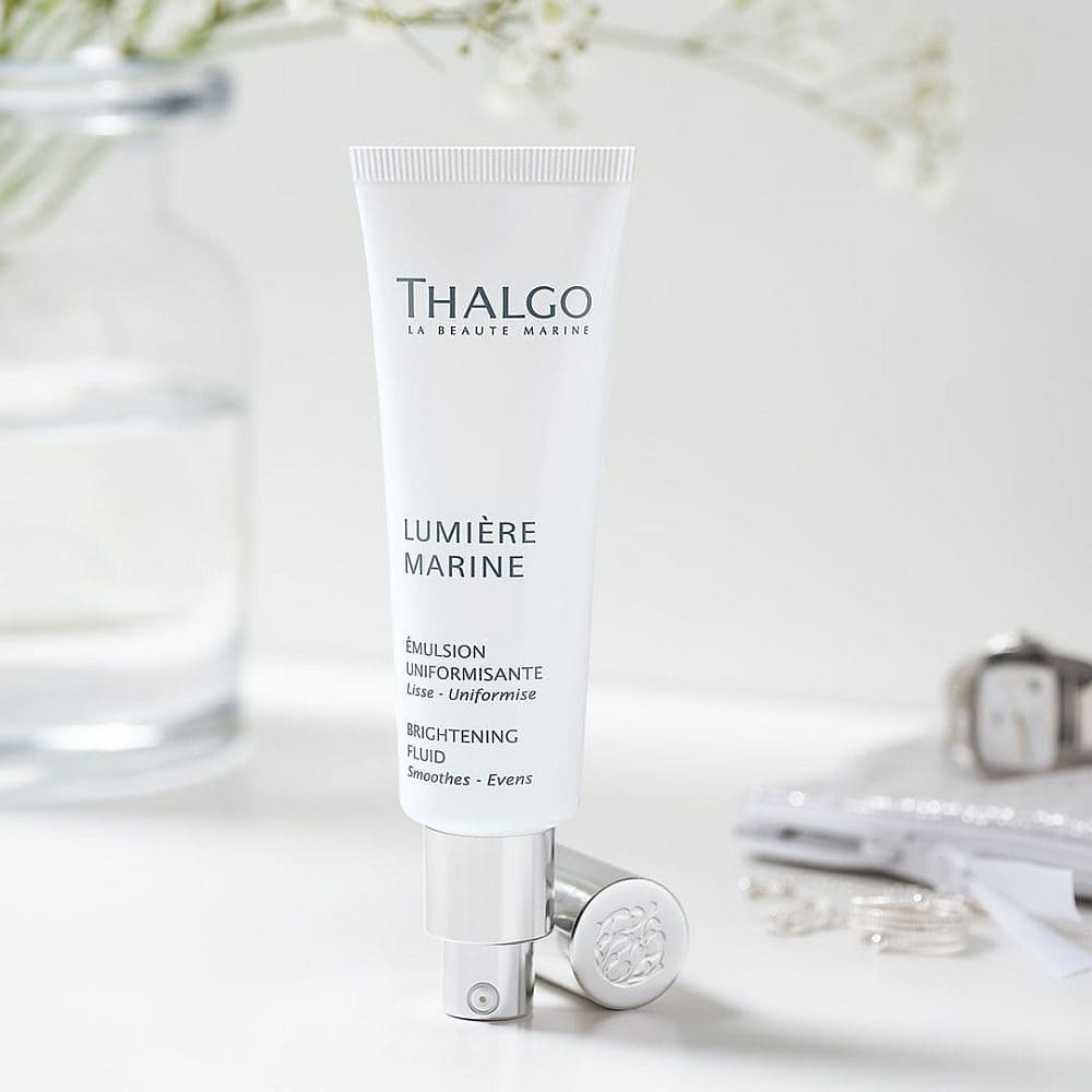 Эмульсия для лица осветляющая - Thalgo Lumiere Marine Brightening Fluid фото 3