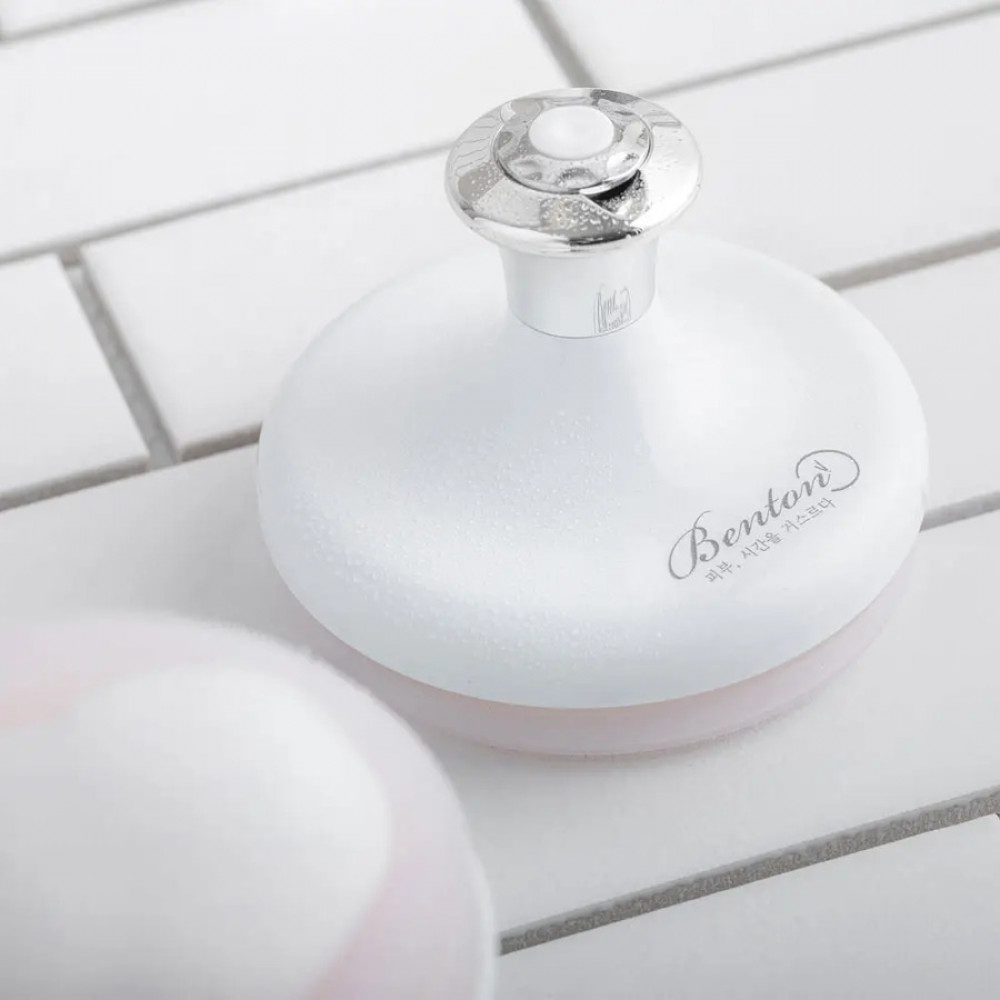 Силиконовая щеточка для глубокой очистки лица - Benton Pore Clear Brush фото 5