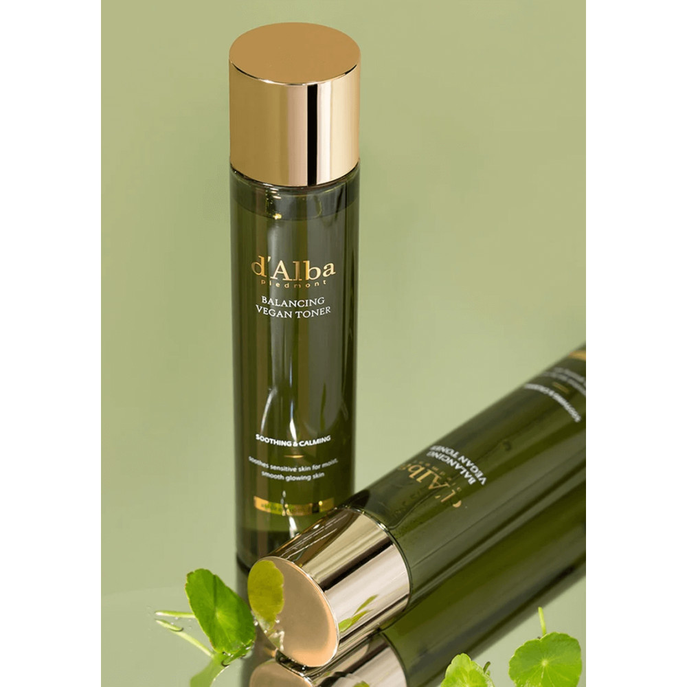 Балансирующий веганский тонер - D'Alba Mild Skin Balancing Vegan Toner фото 3